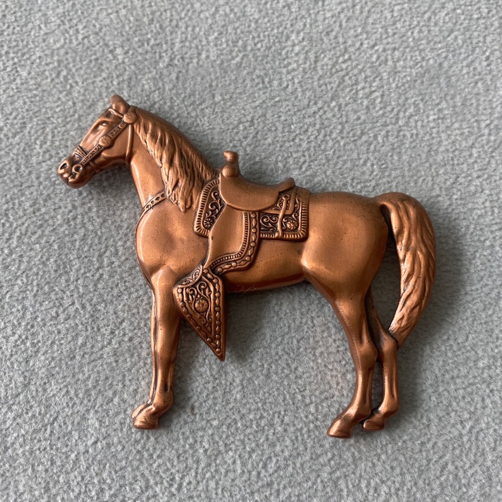 Vintage cowboy western copper horse pin brooch